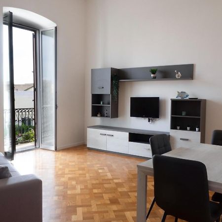 Seaport #Apartment Трани Экстерьер фото